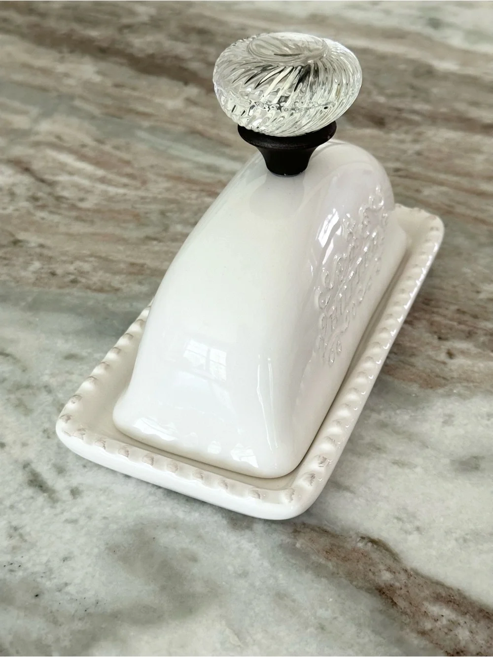 Pier 1 Farmhouse Style Hostess Dolomite White Ceramic Butter Dish Glass Knob